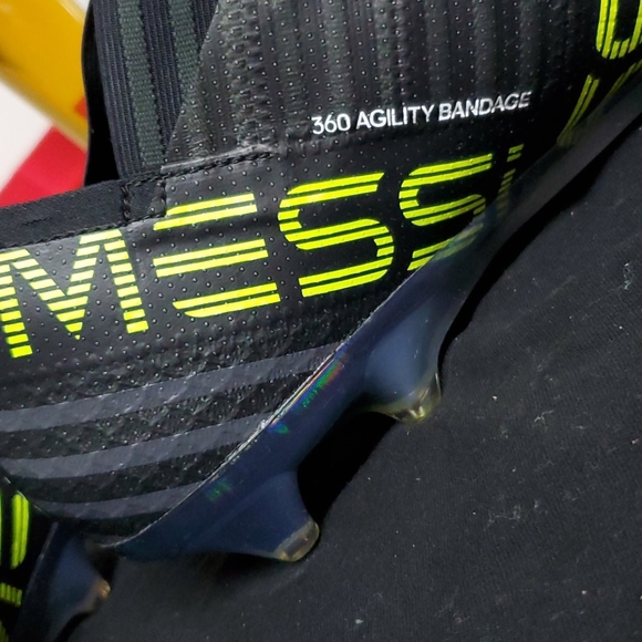 Adidas Messi - Picture 3 of 10